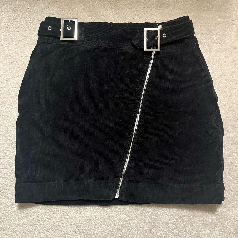 URBAN OUTFITTERS black corduroy skirt with belt & zipper detailing